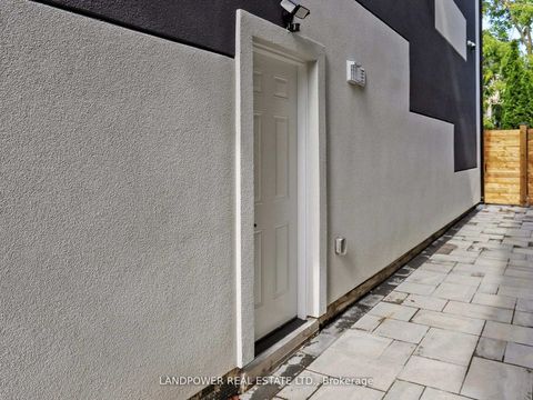 Photo 25 at 214 Brooke Avenue, Nortown, Toronto