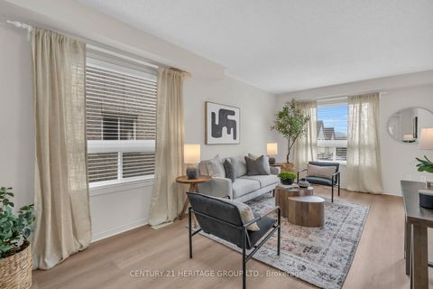 Photo 7 at 129 Hartford Crescent, Summerhill Estates, Newmarket