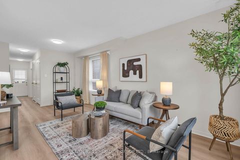 Photo 10 at 129 Hartford Crescent, Summerhill Estates, Newmarket