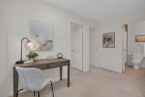 Photo 20 at 129 Hartford Crescent, Summerhill Estates, Newmarket