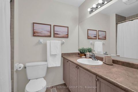 Photo 30 at 129 Hartford Crescent, Summerhill Estates, Newmarket