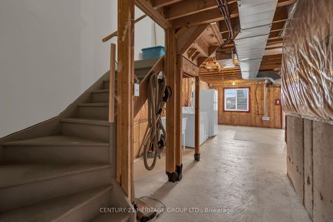 Photo 31 at 129 Hartford Crescent, Summerhill Estates, Newmarket