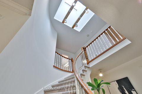 Photo 16 at 2 Mair Court, North Richvale, Richmond Hill