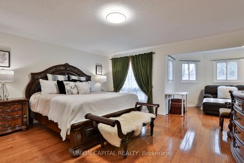 Photo 18 at 2 Mair Court, North Richvale, Richmond Hill
