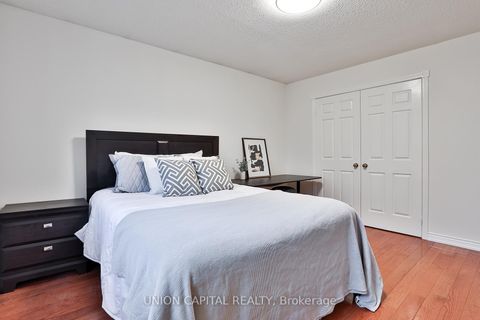 Photo 25 at 2 Mair Court, North Richvale, Richmond Hill