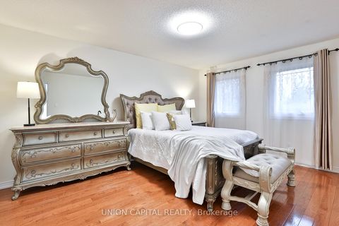 Photo 26 at 2 Mair Court, North Richvale, Richmond Hill