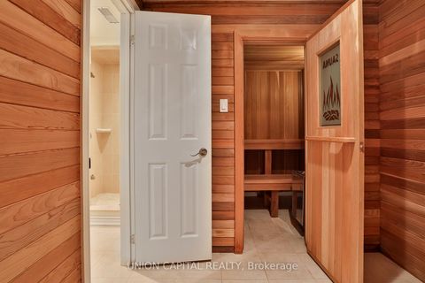 Photo 34 at 2 Mair Court, North Richvale, Richmond Hill