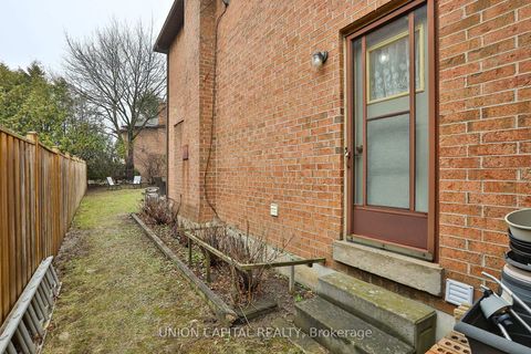 Photo 37 at 2 Mair Court, North Richvale, Richmond Hill