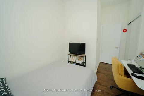 Photo 22 at 517 - 4070 Confederation Parkway, City Centre, Mississauga