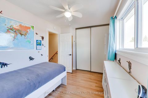 Photo 33 at 94 William Curtis Circle, College Manor, Newmarket