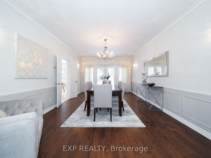 Photo 11 at 10 Edmund Crescent, Bayview Hill, Richmond Hill