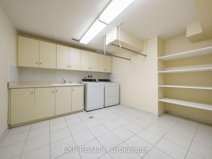 Photo 46 at 10 Edmund Crescent, Bayview Hill, Richmond Hill