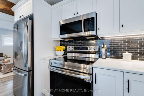 Photo 12 at 54 Blue Jay Boulevard, Virginia, Georgina