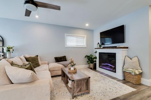 Photo 15 at 54 Blue Jay Boulevard, Virginia, Georgina