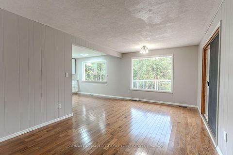 Photo 8 at 537 Huronia Road, 400 East, Barrie