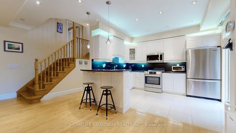 Photo 9 at TH25 - 9133 Bayview Avenue, Doncrest, Richmond Hill