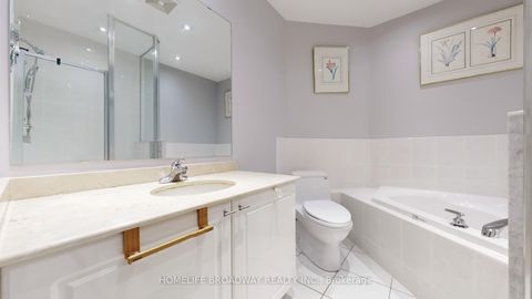 Photo 16 at TH25 - 9133 Bayview Avenue, Doncrest, Richmond Hill