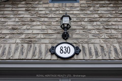 Photo 2 at 830 Castlegrove Avenue, McLaughlin, Oshawa