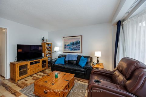 Photo 14 at 830 Castlegrove Avenue, McLaughlin, Oshawa