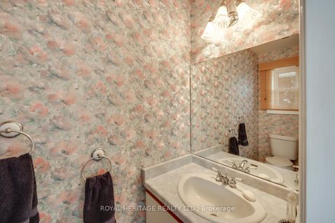 Photo 16 at 830 Castlegrove Avenue, McLaughlin, Oshawa