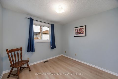 Photo 21 at 830 Castlegrove Avenue, McLaughlin, Oshawa