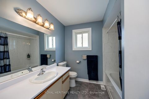 Photo 23 at 830 Castlegrove Avenue, McLaughlin, Oshawa