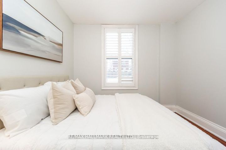 Photo 16 at 226 Ritson Road S, Central, Oshawa