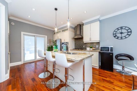 Photo 10 at 226 Ritson Road S, Central, Oshawa