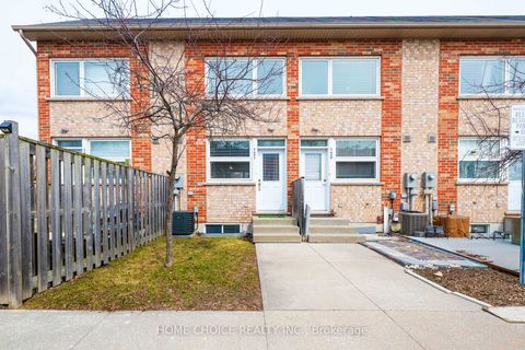 Photo 20 at 121 - 10 Fairwood Crescent, West Hill, Toronto