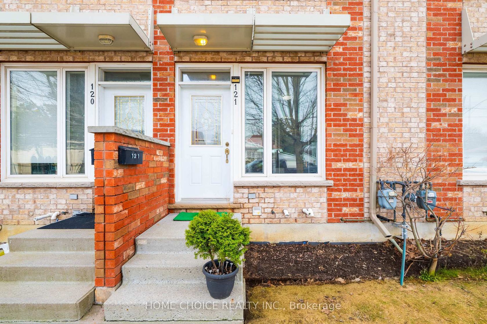 121 - 10 Fairwood Crescent, West Hill, Toronto 