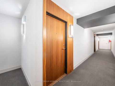 Photo 4 at 315 - 75 Queens Wharf Road, Waterfront Communities C1, Toronto