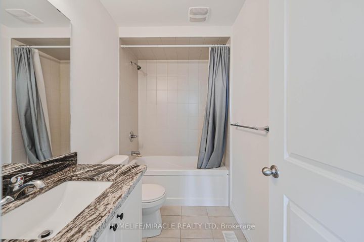 Photo 40 at 23 Pinot Crescent, Stoney Creek, Hamilton