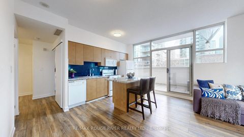 Photo 10 at M03 - 9 Spadina Avenue, Waterfront Communities C1, Toronto