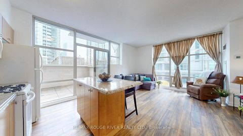 Photo 12 at M03 - 9 Spadina Avenue, Waterfront Communities C1, Toronto