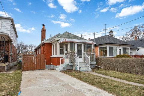 Photo 0 at 22 Medford Avenue, Oakridge, Toronto
