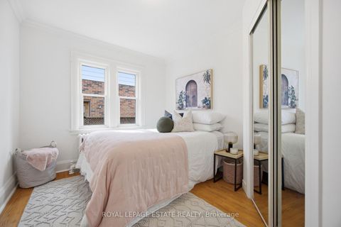 Photo 9 at 22 Medford Avenue, Oakridge, Toronto