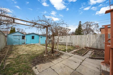 Photo 18 at 22 Medford Avenue, Oakridge, Toronto