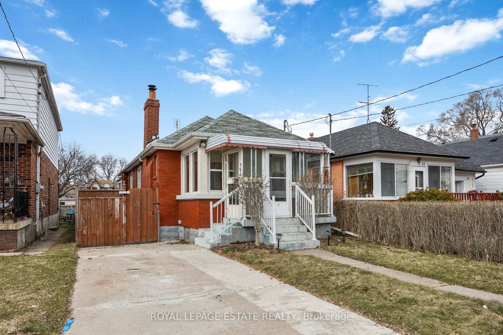 22 Medford Avenue, Oakridge, Toronto 