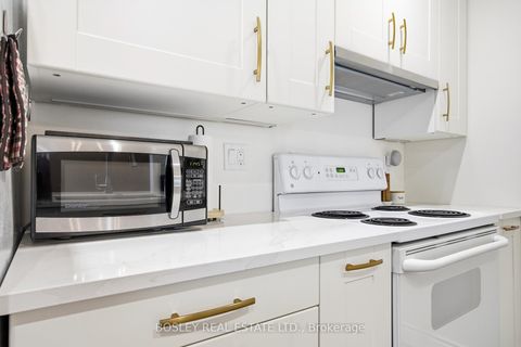 Photo 16 at 611 - 5 Concorde Place, Don Mills, Toronto