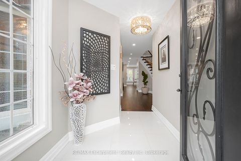 Photo 4 at 357 Nahani Way, Hurontario, Mississauga