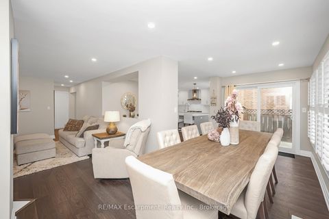 Photo 15 at 357 Nahani Way, Hurontario, Mississauga