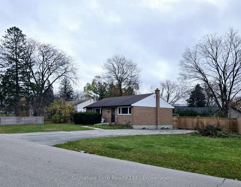 Photo 2 at 41-B Hurricane Avenue, West Woodbridge, Vaughan