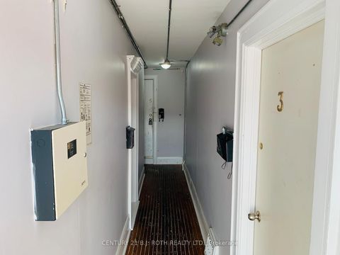 Photo 5 at 156 Dunlop Street W, City Centre, Barrie