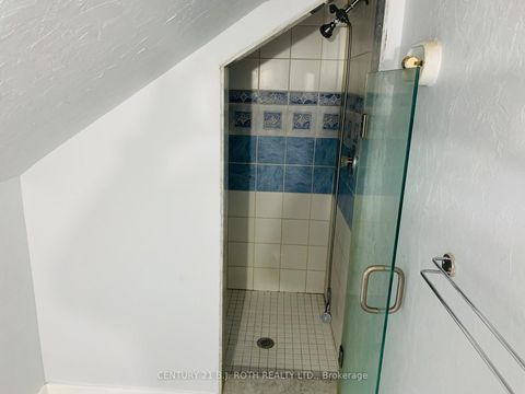 Photo 16 at 156 Dunlop Street W, City Centre, Barrie