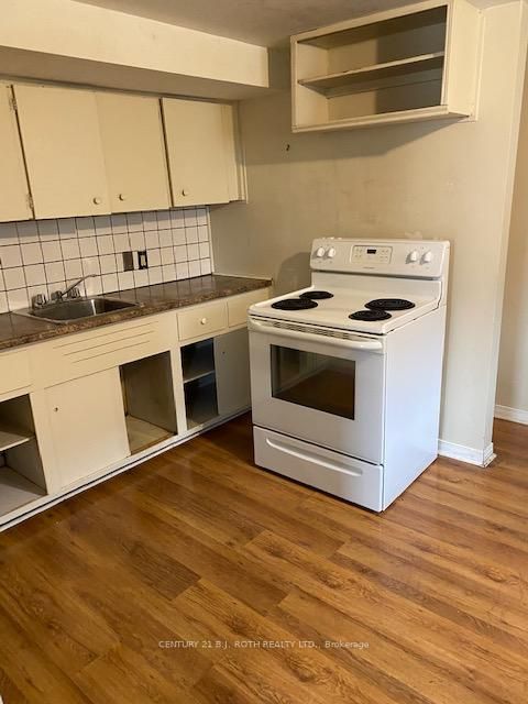 Photo 31 at 156 Dunlop Street W, City Centre, Barrie