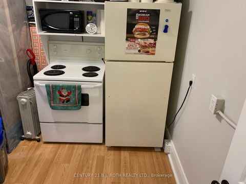 Photo 37 at 156 Dunlop Street W, City Centre, Barrie