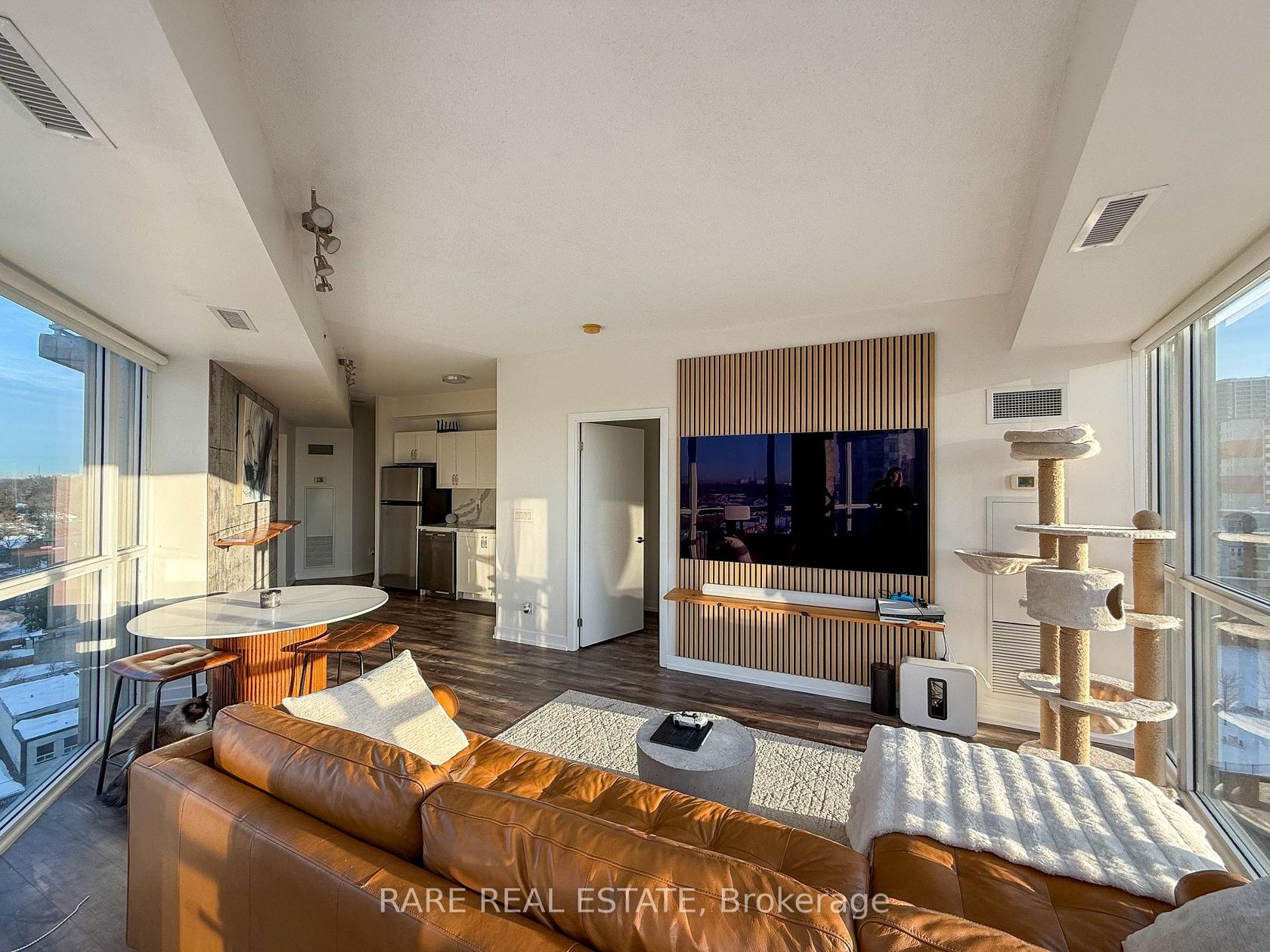 1009 - 5101 Dundas Street W, City Centre West, Toronto 