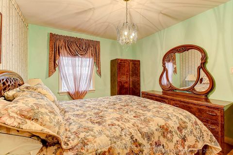 Photo 8 at 23 Tumpane Street, CFB, Toronto