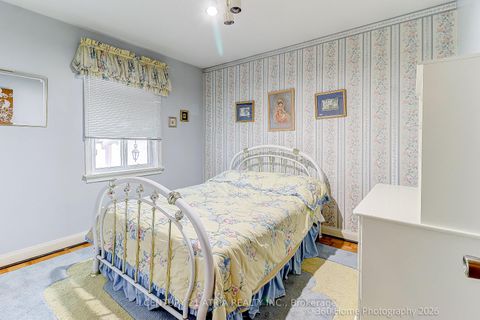 Photo 9 at 23 Tumpane Street, CFB, Toronto