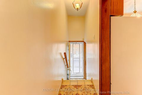 Photo 11 at 23 Tumpane Street, CFB, Toronto